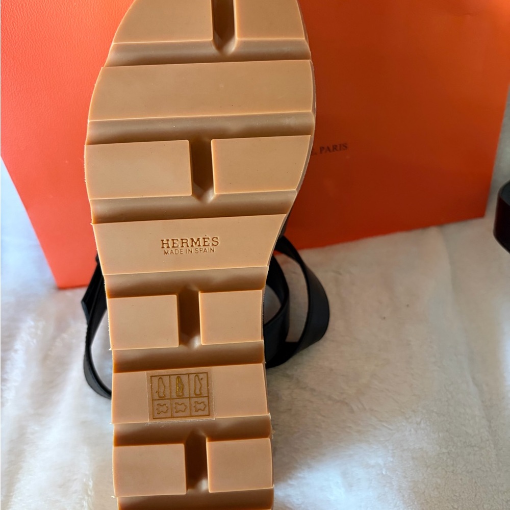 Hermès Black Sandals